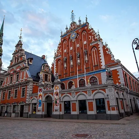 Kingsized Beds Full In Old Center * ريغا